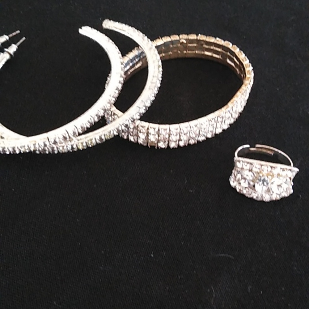 Earring bracelet ring